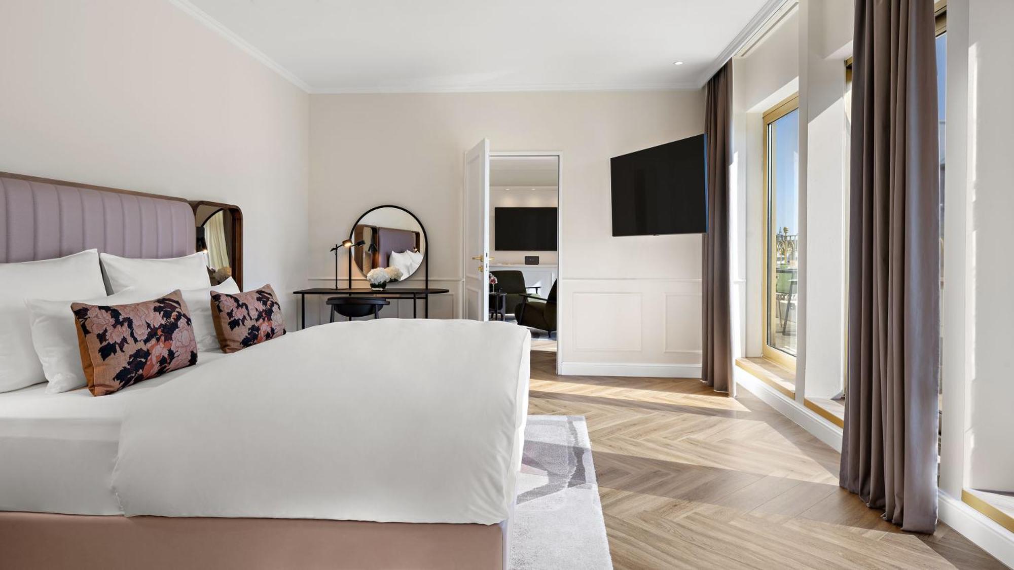 Hotel Bristol 5*